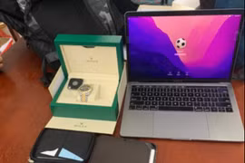 Công an tìm được tài sản trị giá gần nửa tỉ đồng cho nữ du khách