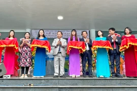 Khai mạc triển lãm tranh "Dạ khúc tự tình"