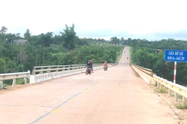 Vùng căn cứ cách mạng chuyển mình phát triển