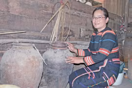 Lưu giữ ché quý cho thế hệ mai sau