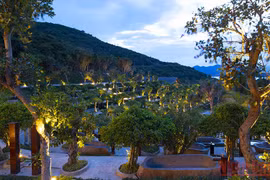 Lời mời chào thân thiện hè 2022 từ phố biển