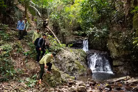 Hành trình lên đỉnh núi Chư Mom Ray