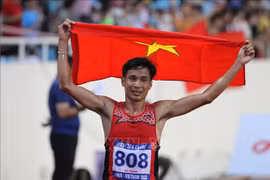 Nguyễn Văn Lai giành HCV thứ 16 cho điền kinh Việt Nam tại SEA Games 31