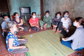 Chung một dòng sông - Kỳ 2: Những cuộc xe duyên xuyên biên giới