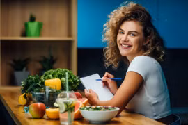 Chuyên gia: 7 thói quen hàng đầu để sống thọ, bạn được mấy?