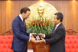 Lãnh đạo tỉnh Gia Lai làm việc với Đoàn Tổng Lãnh sự quán Vương quốc Hà Lan tại TP. Hồ Chí Minh