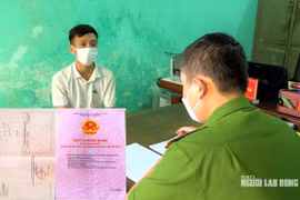 Thanh niên bị bắt sau khi nhận 150 triệu đồng "đặt cọc" bán đất với sổ đỏ giả