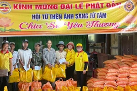 Phụ nữ Đak Pơ tổ chức các hoạt động hỗ trợ cho phụ nữ và trẻ em nghèo