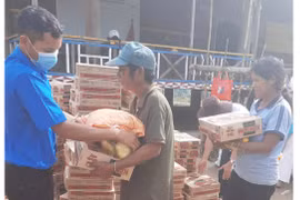 Tặng trên 200 suất quà cho người nghèo huyện Kông Chro