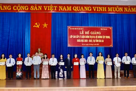 Gia Lai: 53 học viên nhận bằng cao cấp lý luận chính trị