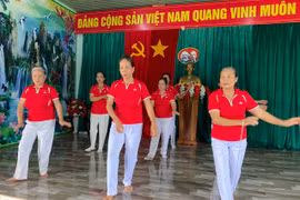 Ia Grai: Người cao tuổi tích cực tham gia phong trào văn nghệ