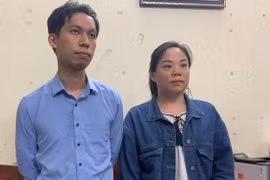 Bắt 7 người trong đường dây cho vay tiền qua app, lãi suất 2.190%/năm