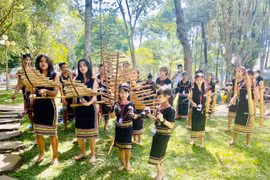 Dòng họ R'Com bảo tồn, phát huy âm nhạc truyền thống