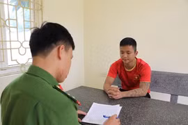 Khởi tố nhóm người giam lỏng, hành hạ nữ nhân viên quán karaoke