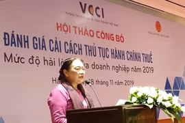 1/10 doanh nghiệp cho biết phải đút lót cho cán bộ thuế