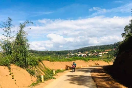 Khởi sắc Đak Rong
