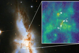 Phát hiện mới: Thiên hà đầu tiên có 3 hố đen siêu nặng ở trung tâm