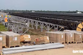 Sẽ thêm thiếu điện nếu điện mặt trời phải đấu thầu ?