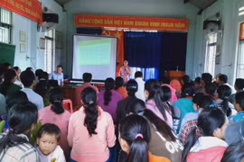 Ia Pa: Gần 100 hộ dân tìm hiểu mô hình trồng dâu nuôi tằm