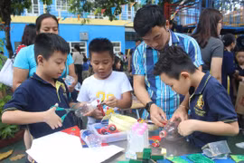 Thay vì dạy chữ sớm, hãy dạy con những 'kỹ năng suốt đời' này