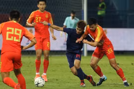 U23 Thái Lan thua Trung Quốc 1-2 ngay trên sân nhà