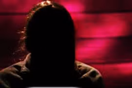 Nhiều bé gái ở Nha Trang bị người quen... làm liều