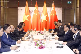 Thủ tướng Nguyễn Xuân Phúc nêu vấn đề trên biển với Thủ tướng Trung Quốc