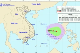 Áp thấp nhiệt đới gây mưa dông, gió giật cấp 8-9 ở Biển Đông