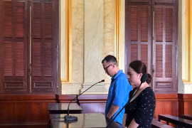 Trưởng phòng quan hệ khách hàng làm giả hồ sơ vay ngân hàng hơn 90 tỉ đồng