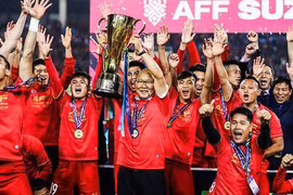 HLV Park Hang Seo gia hạn hợp đồng 3 năm với VFF