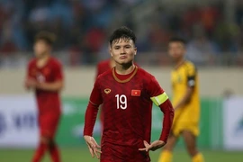 Không phải Văn Quyết, Quang Hải là cầu thủ xuất sắc nhất V-League 2019