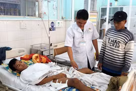 Y-bác sĩ hiến máu cứu người