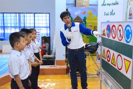 Gia Lai: Tập huấn "An toàn giao thông cho nụ cười trẻ thơ"