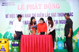 Phát động thí điểm phân loại rác thải sinh hoạt tại phường Hội Thương