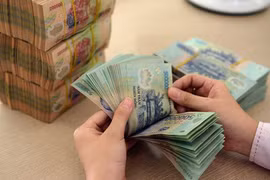 Tăng lương cơ sở cho công chức từ 1,49 triệu đồng lên 1,6 triệu đồng/tháng