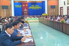 Thường trực Thành ủy Pleiku đối thoại với nông dân