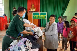 Việc làm nhỏ, nghĩa tình sâu