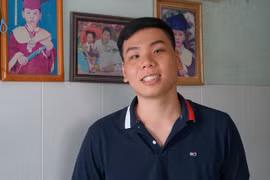 Học bổng nghị lực đến trường: Khao khát đi học của Đức mồ côi cha