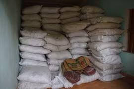 Chuyển công an điều tra vụ nhập lậu 13 tấn thuốc đông y từ Trung Quốc