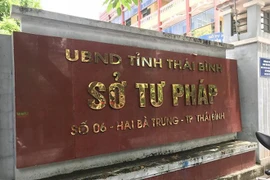 Bắt khẩn cấp thêm một cán bộ Sở Tư pháp Thái Bình