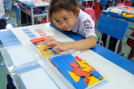 Sốc với những bộ sách giáo khoa bị 'thổi giá' gấp 3- 5 lần