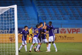 HLV Chu Đình Nghiêm hài lòng với phong độ của Quang Hải