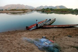 Mỹ: Trung Quốc "thao túng" dòng chảy sông Mekong