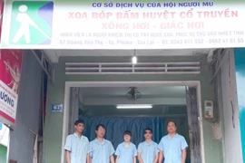 Quan tâm tạo việc làm cho người khiếm thị