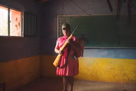 Phụ nữ bồng súng và con lọt top những tác phẩm ấn tượng tại Liên hoan Ảnh Báo chí Quốc tế 2020