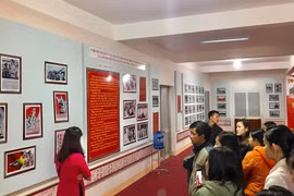 Gia Lai: Triển lãm chuyên đề "Mùa thu độc lập"