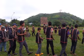 Ra mắt Câu lạc bộ cồng chiêng và múa xoang làng Ia Gri