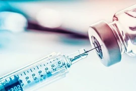 Bé gái 1 tuổi tử vong bất thường sau tiêm vắc-xin