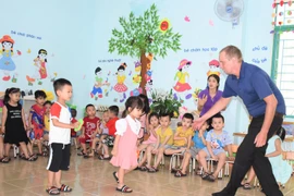 Trẻ mầm non làm quen với tiếng Anh: Hiệu ứng tích cực