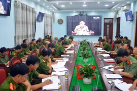 Công an các địa phương hạn chế cấp chứng minh nhân dân